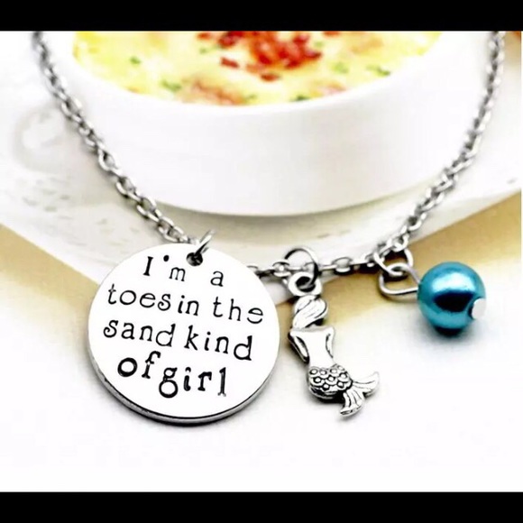 Toes in the Sand kind of girl - Picture 4 of 4